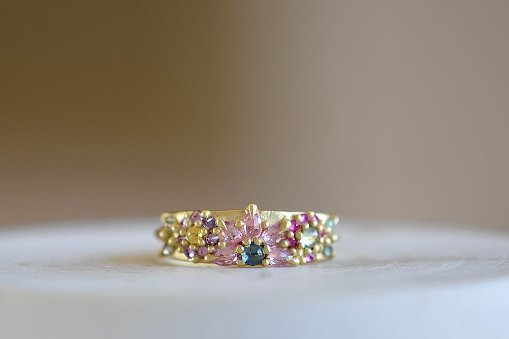 Rainbow Daisy Garland Ring