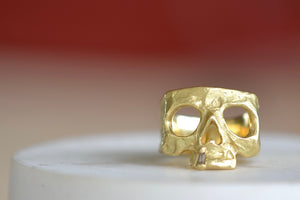 Snaggletooth Skull Ring
