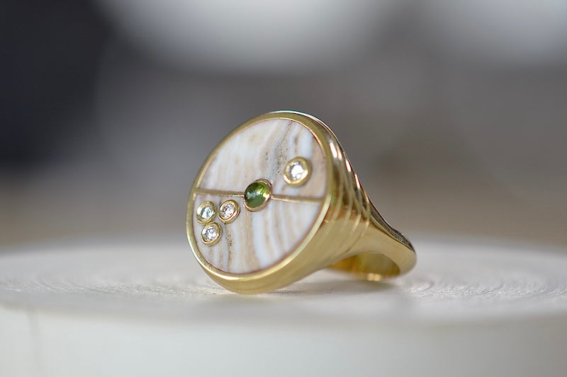 Retrouvai Champagne Agate Compass Signet ring with Diamonds and green tourmaline in 14k yellow gold inlay.