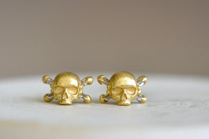 Polly Wales Skull & Bone Baguette Diamond Diamonds Earrings stud studs in 18k gold.