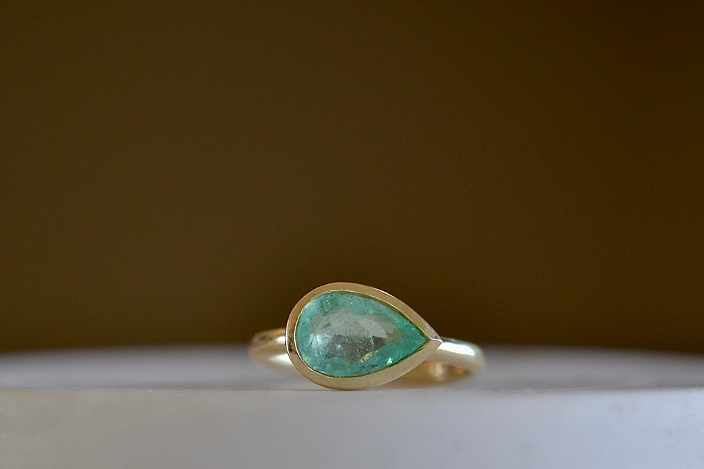 Simple Pear Emerald Band