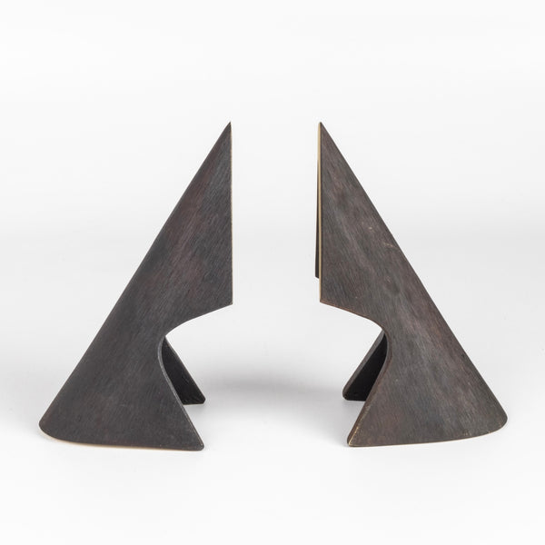 Aubock Bookends 4099 Wedge All Patina designed by Carl Auböck and handmade in Austria. 