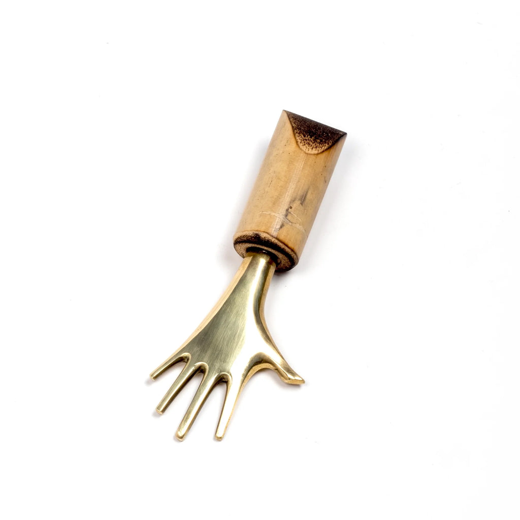 Carl Aubock Corkscrew 4222 Hand on white.