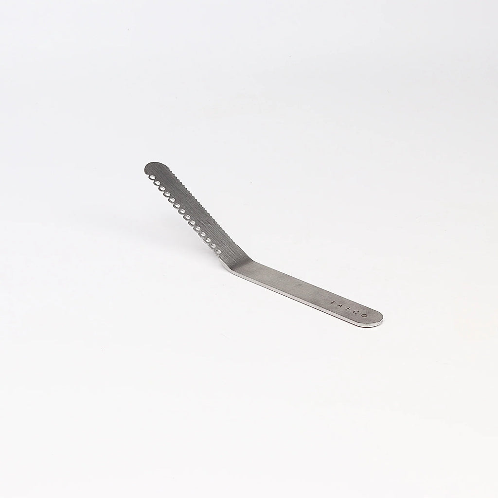 Japanese butter knife carver by Yoshikawa Nulu Gingko . 