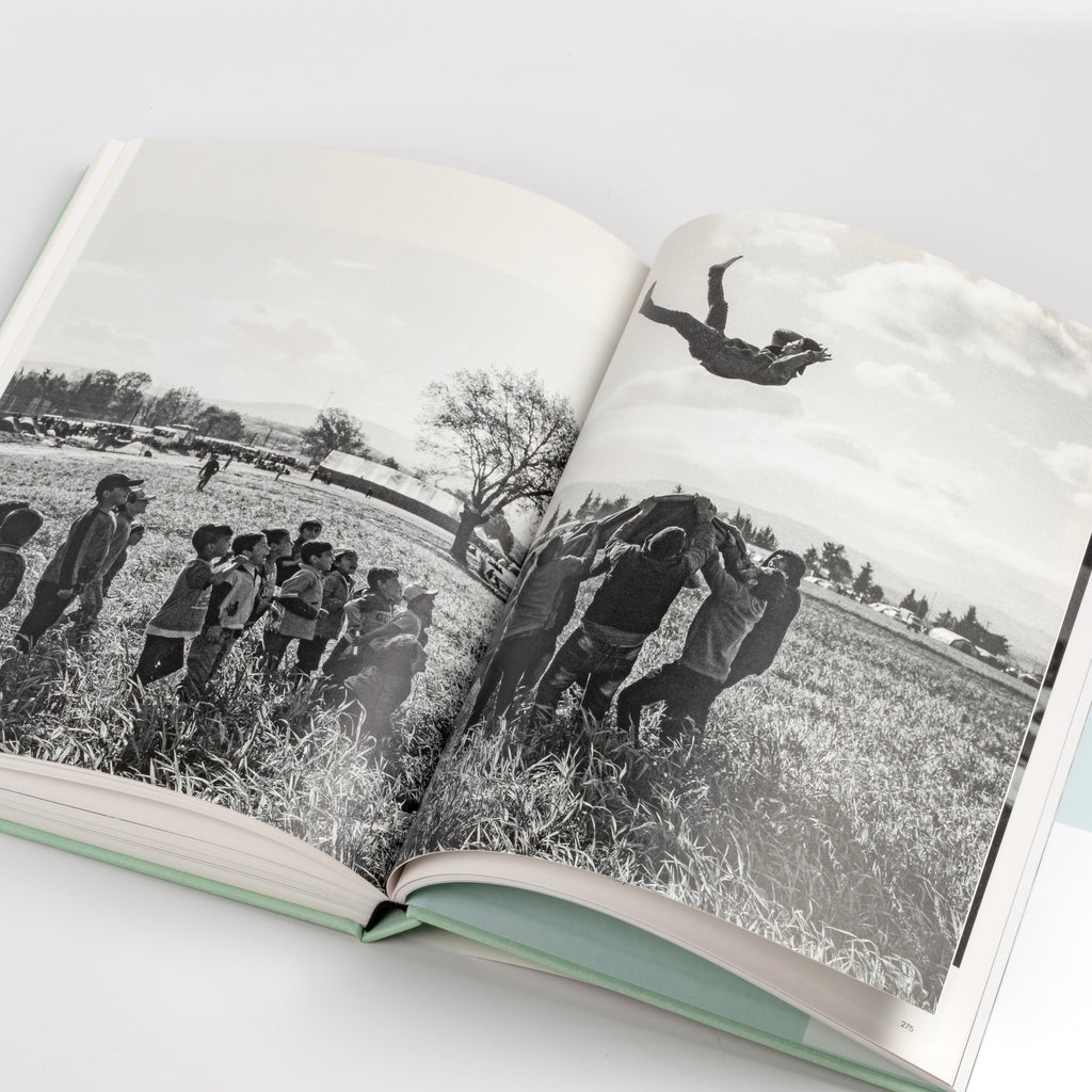 Image from The Family Of Migrants book. 