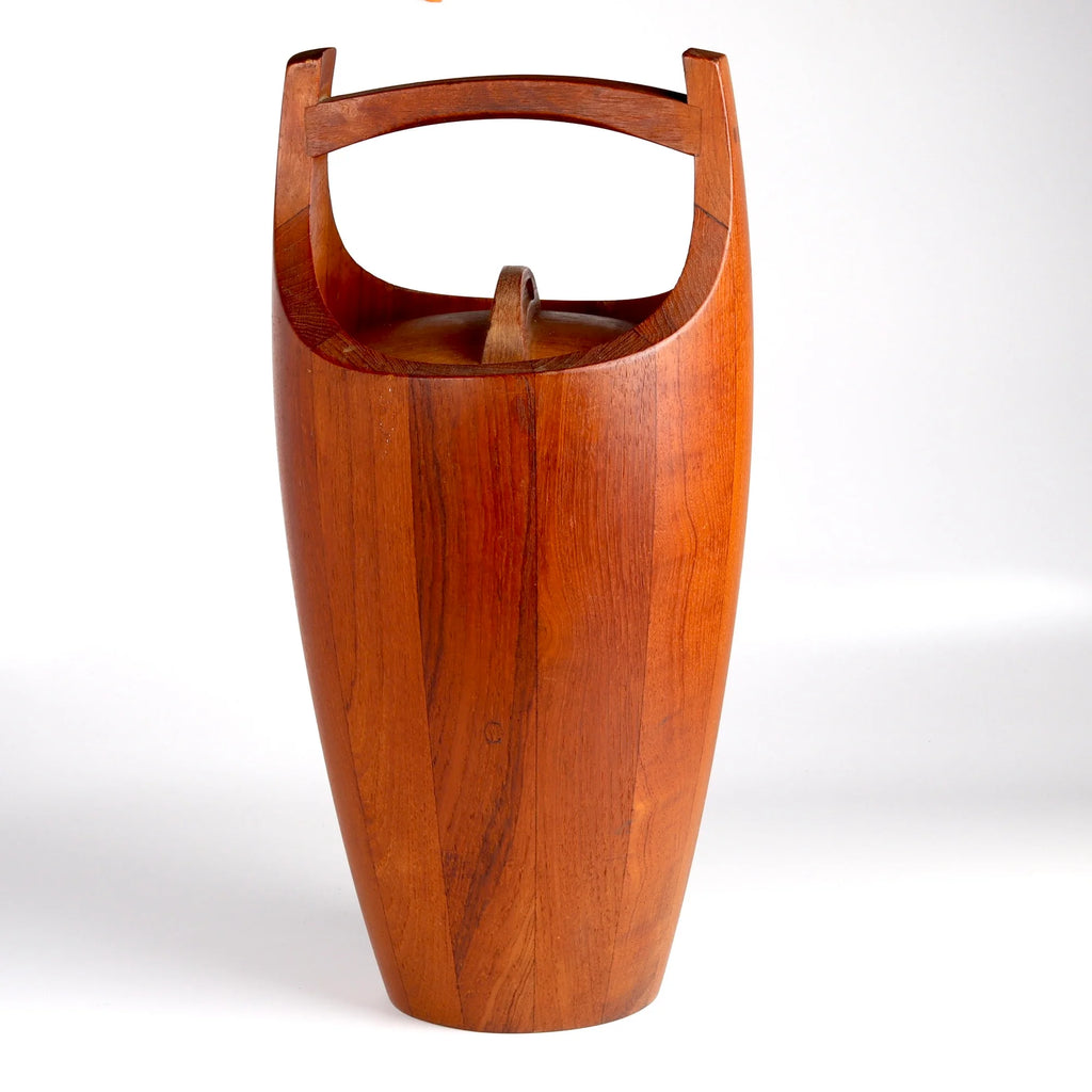Vintage Dansk Kongo Ice Bucket. This is the short version of the classic Congo ice bucket by Jens Quistgaard. 