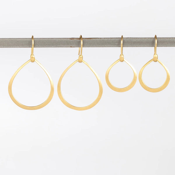 Marian Maurer medium and small Dakri Hoop Earrings with ear wire in 18k recycled yellow gold with satin finish.