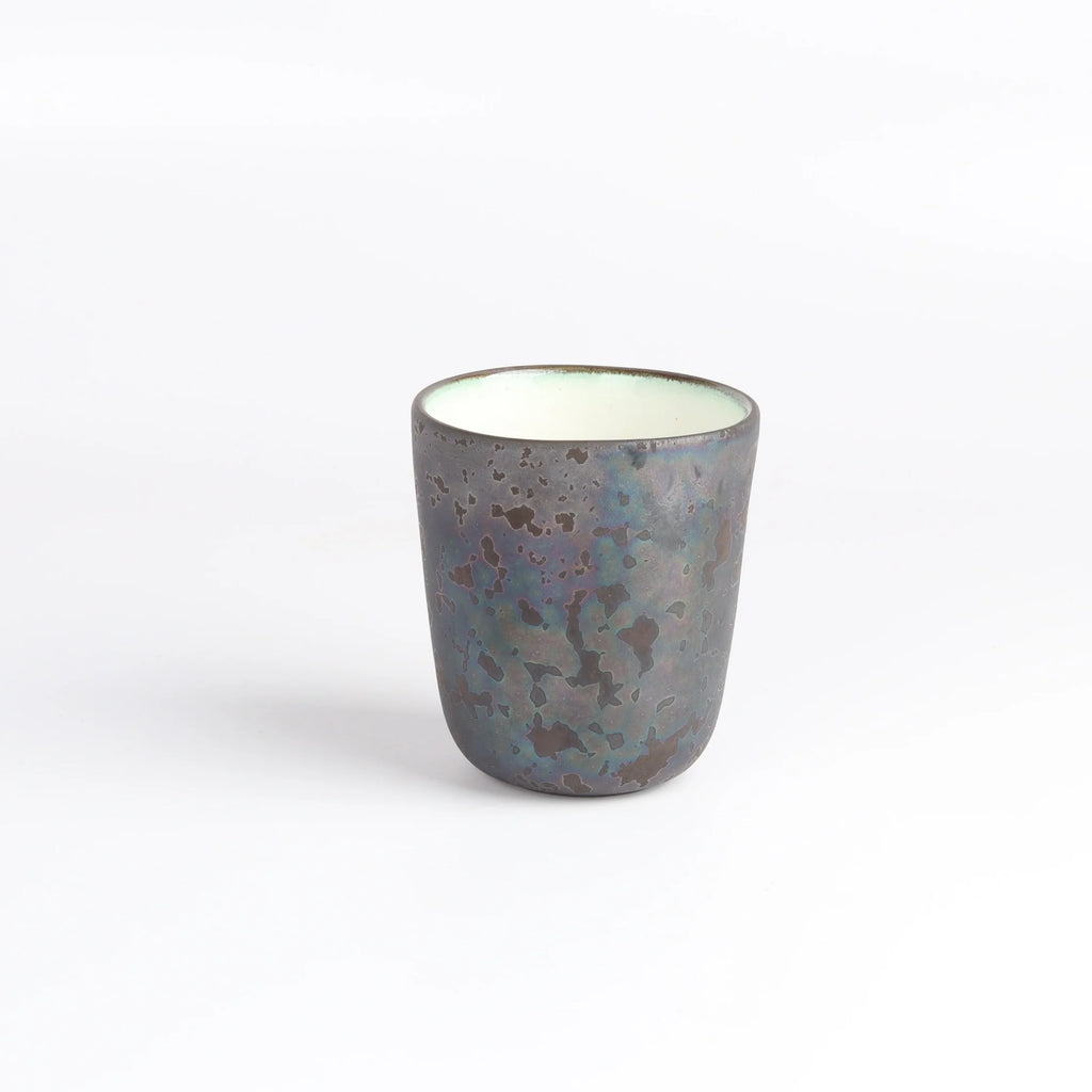 One  Kiln Petit Cup Ash + white on white background.