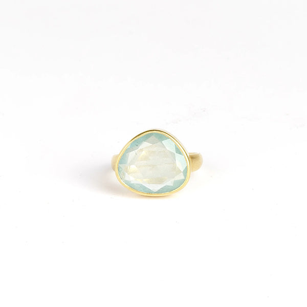 The Aquamarine Large Greek ring, designed by Pippa Small Jewellery in 18k yellow gold on white background.