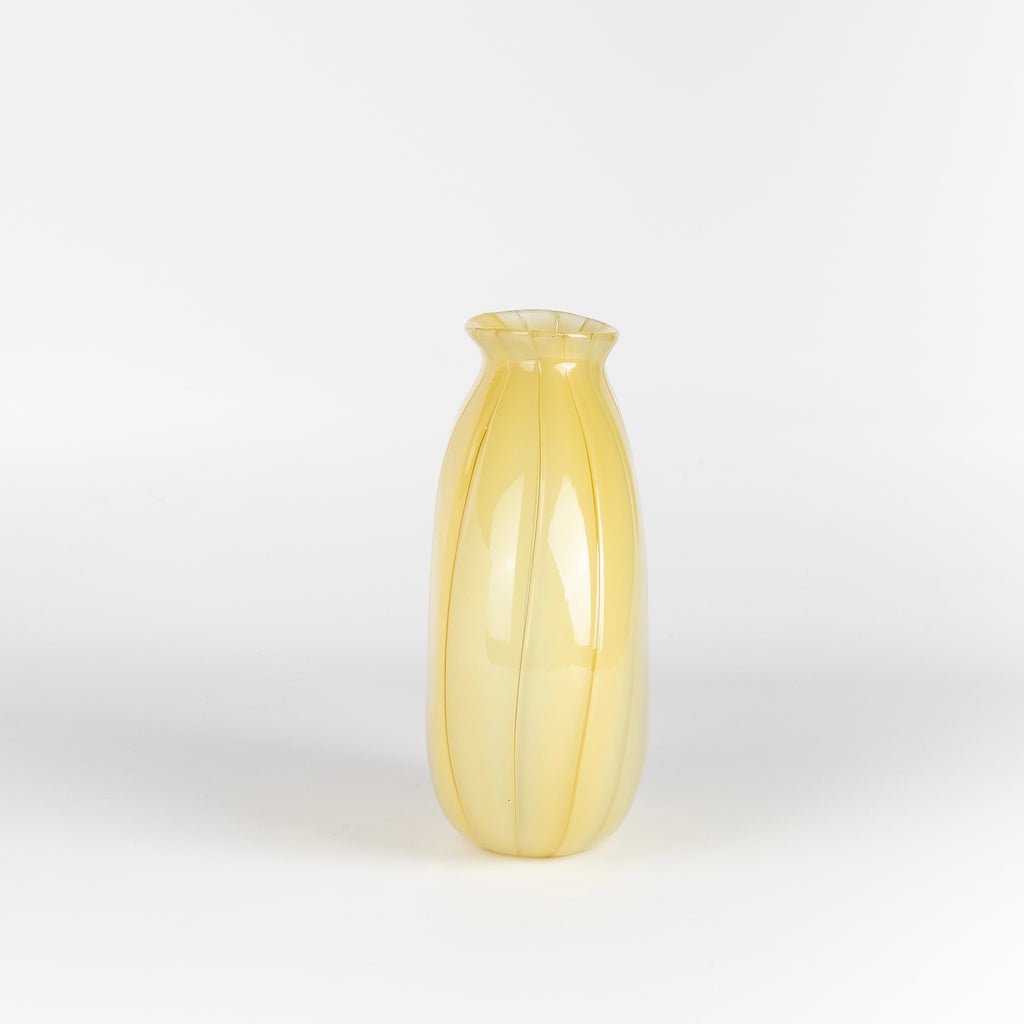 Side view of vase.