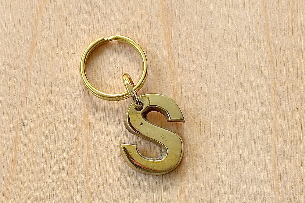 'S' Letter keyring, key chain, key ring in brass made by Carl Aubock. 