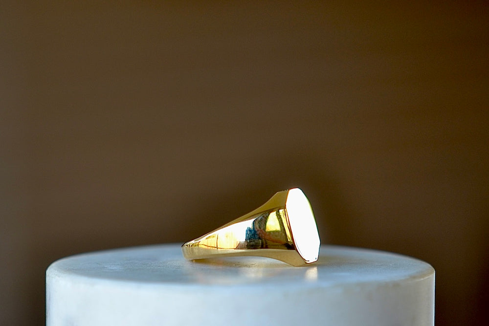 Side view of Octagonal Reflection Signet ring by Makiko Wakita.