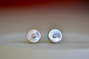 Compass Stud Earrings by Retrouvai in white mother of pearl, 14k yellow gold and white diamond.