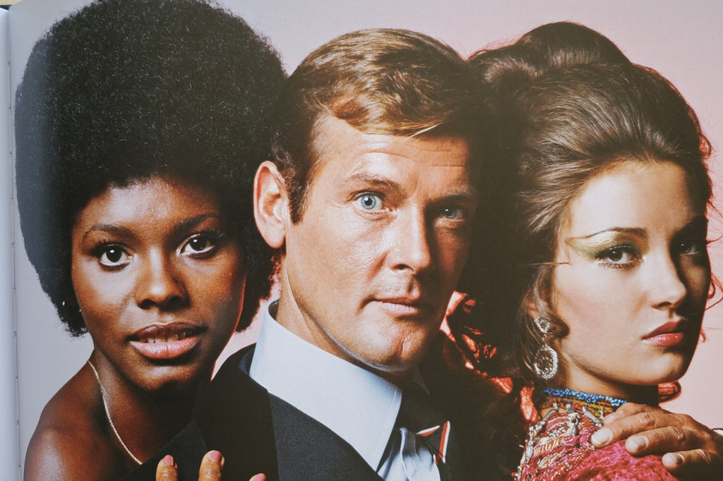 BOND: PHOTOGRAPHED BY TERRY O'NEILL The Definitive Collection.