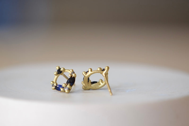 Polly Wales Des Goutes de Rosee Stud Earrings studs in Midnight Fade 18k Yellow Recycled Gold Blue and black sapphires and white diamonds. 