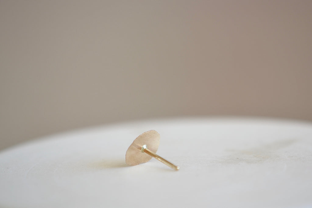 Kathleen Whitaker Foil Stud Earring 14k yellow gold