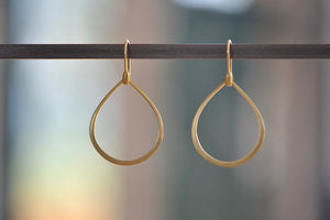 Marian Maurer Medium  Dakri Hoop Earring ear wire 18k recycled yellow gold satin finish medium